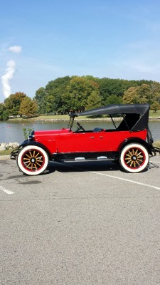 Dodge 1924 resized.jpg